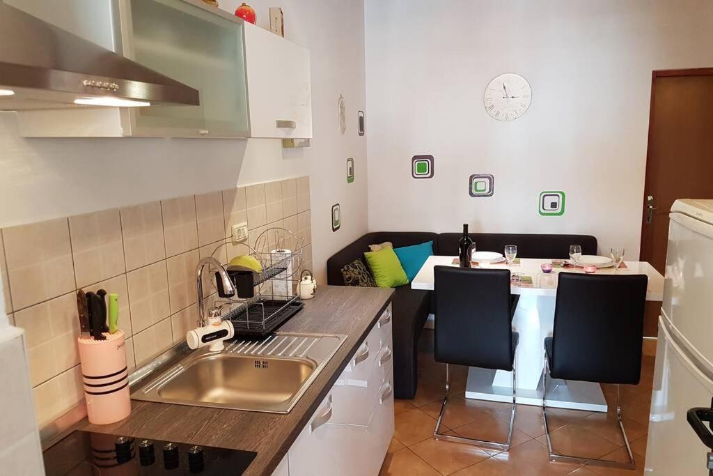 Apartments Kristina Fazana D المظهر الخارجي الصورة